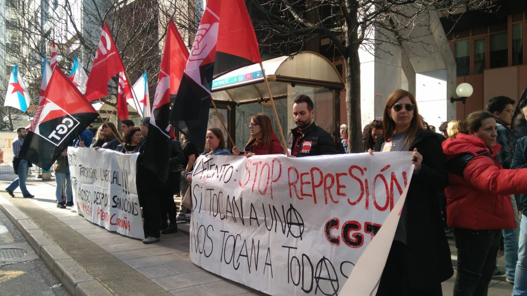 Los trabajadores de Atento estudian denunciar judicialmente a la empresa
