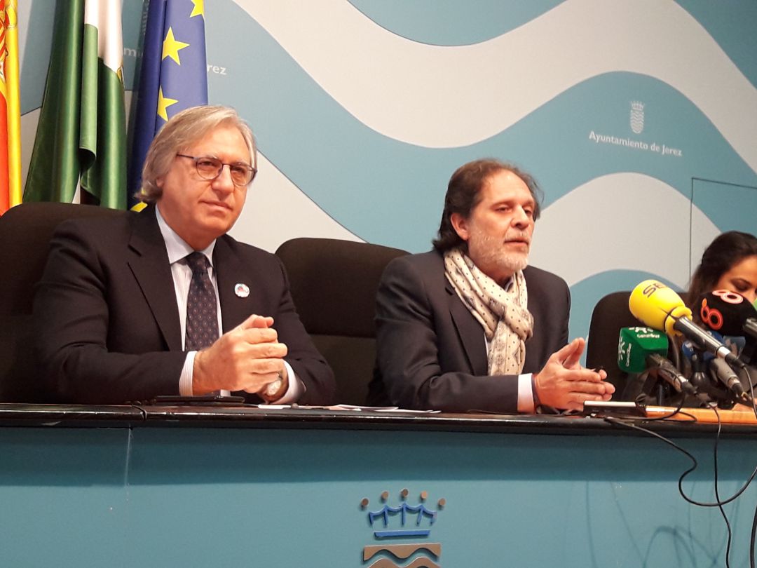 Joaquín López Bustamante junto a Paco Camas Joaquín López Bustamante junto a Paco Camas