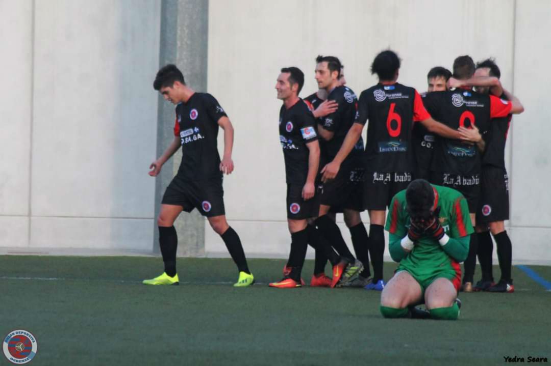 Con estos tres nuevos puntos, la Unión Deportiva Ourense, da un gran paso para jugar la promoción Con estos tres nuevos puntos, la Unión Deportiva Ourense, da un gran paso para jugar la promoción