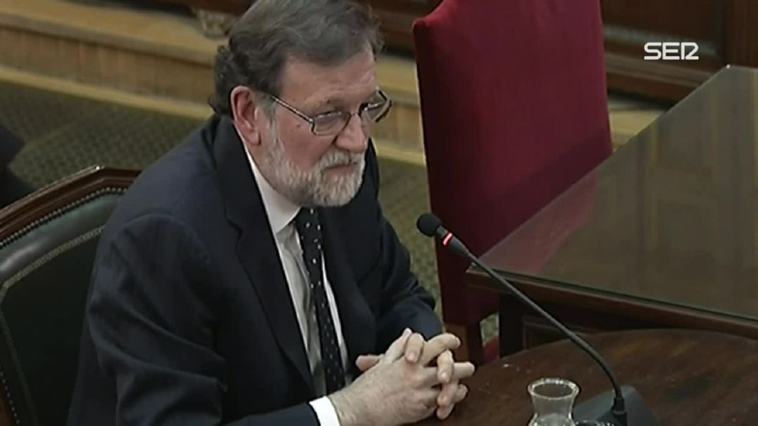 Rajoy asegura que Urkullu no intermedió para evitar el 155 Rajoy asegura que Urkullu no intermedió para evitar el 155