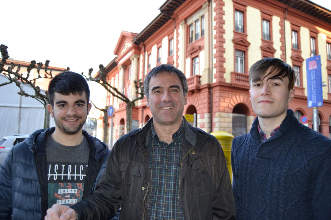 De izquierda a derecha: Ander Curiel, Miguel de los Toyos e Iñaki Azkue De izquierda a derecha: Ander Curiel, Miguel de los Toyos e Iñaki Azkue