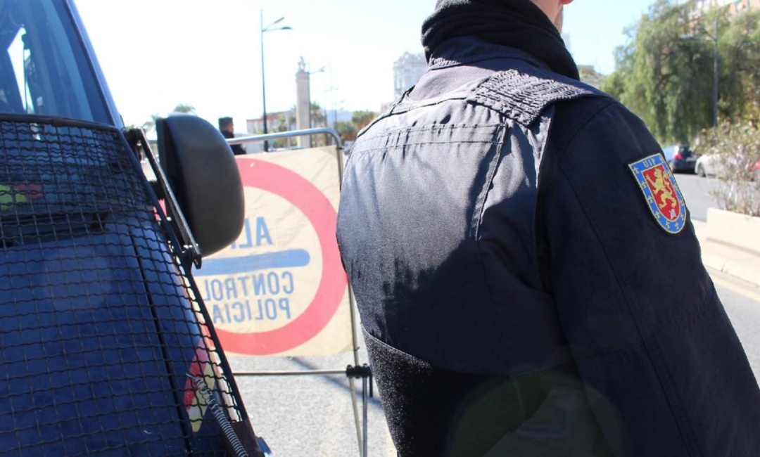 Detenidos unos padres en Valencia por maltratar a su hijo por ser homosexual Detenidos unos padres en Valencia por maltratar a su hijo por ser homosexual