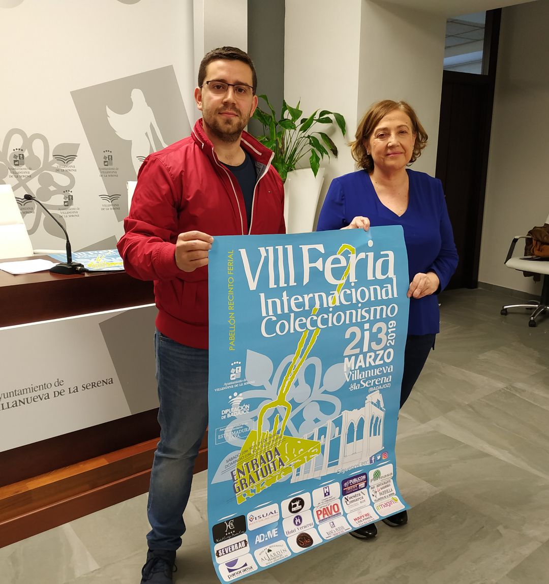 Juan carlos Ojeda, director y Consuelo León, concejala, en la presentación Juan carlos Ojeda, director y Consuelo León, concejala, en la presentación