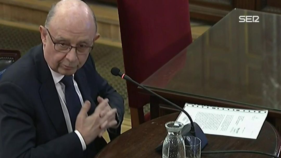Cristóbal Montoro, durante la declaración en el Supremo. Cristóbal Montoro, durante la declaración en el Supremo.