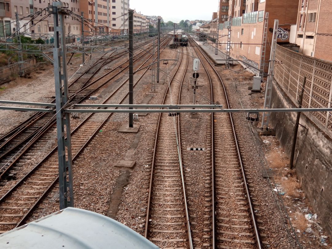 Contempla León-Vigo como el ejee mercancías en este cuadrante, donde invertirá 650 millones Contempla León-Vigo como el ejee mercancías en este cuadrante, donde invertirá 650 millones