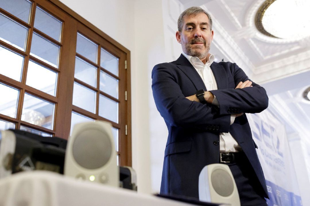 Clavijo comparecerá a petición propia en el Parlamento por el 'Caso Grúas' Clavijo comparecerá a petición propia en el Parlamento por el 'Caso Grúas'