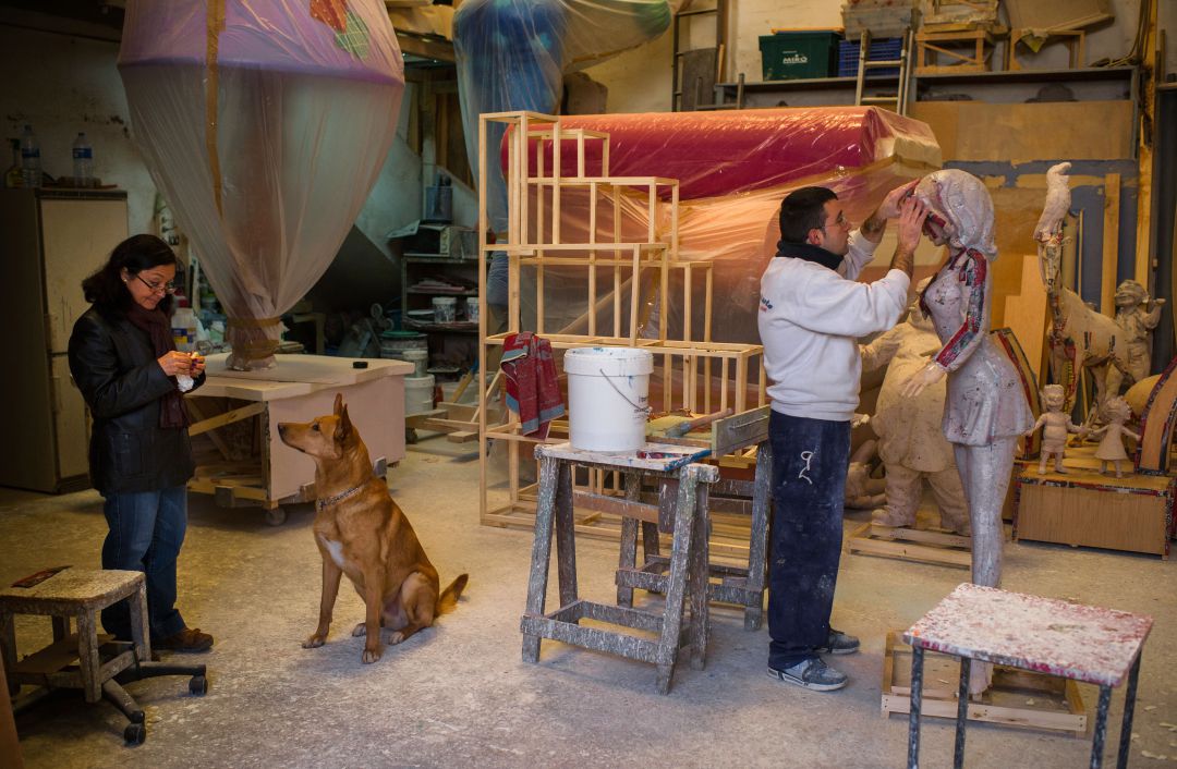 Los veterinarios recomiendan no pasear a las mascotas en las horas de mayor actividad pirotécnica en Fallas Los veterinarios recomiendan no pasear a las mascotas en las horas de mayor actividad pirotécnica en Fallas