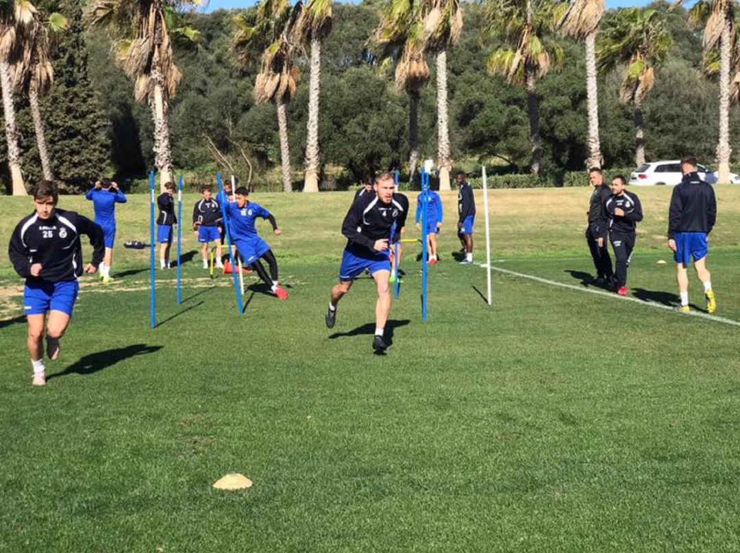 Un momento de un entrenamiento. Un momento de un entrenamiento.