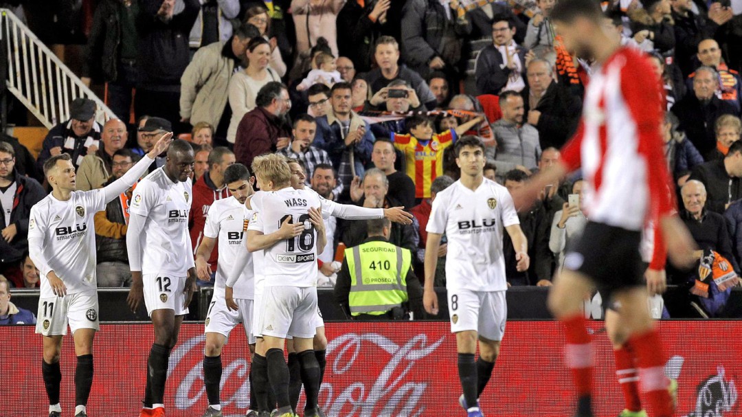 La inercia ganadora mete al Valencia en Europa