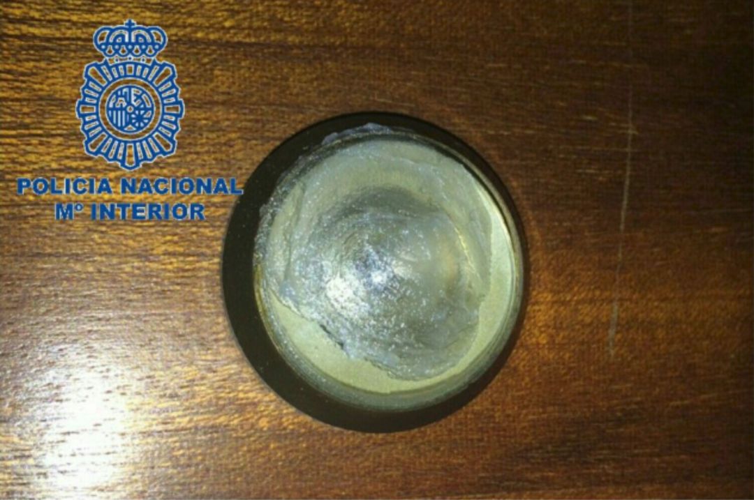 Una mirilla manipulada por ladrones Una mirilla manipulada por ladrones