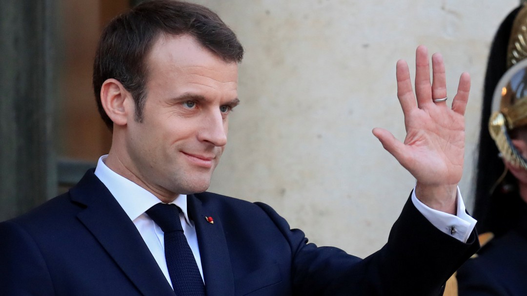 Macron propone refundar Schengen y proteger la democracia desde una agencia europea