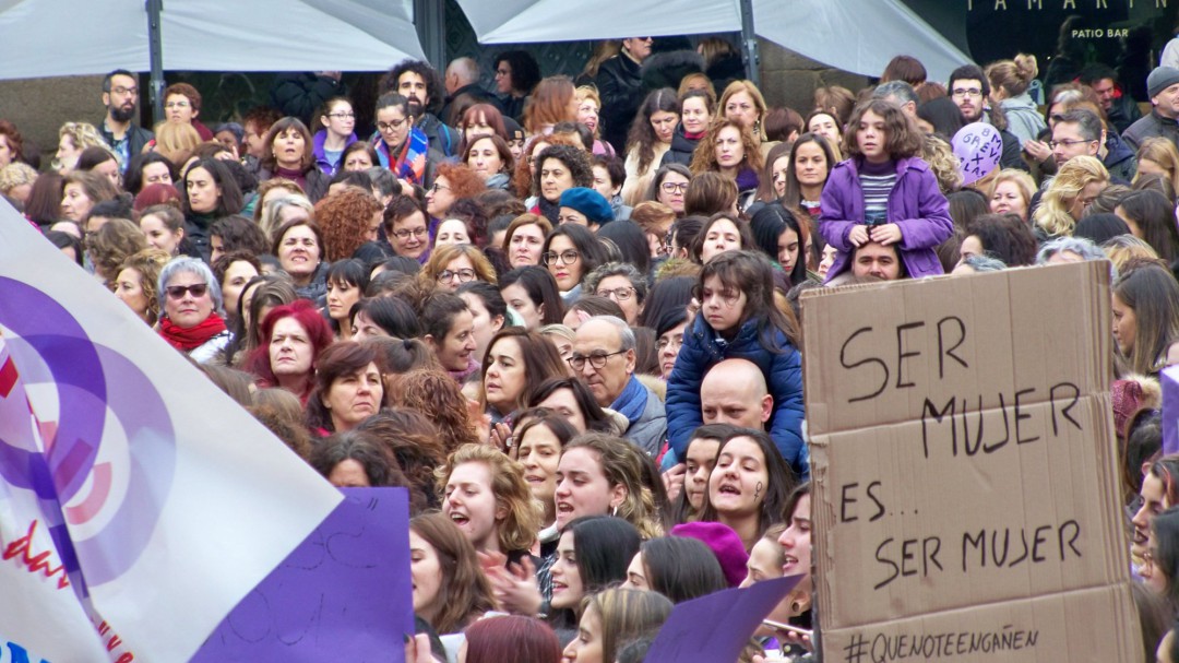 CNT Sierra Norte organiza una zona de cuidados de menores y mayores para que las mujeres secunden la Huelga Feminista