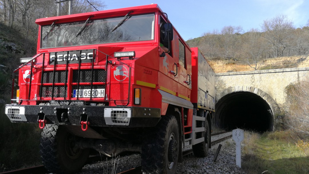 El camión de bomberos que soñaba con correr un rally