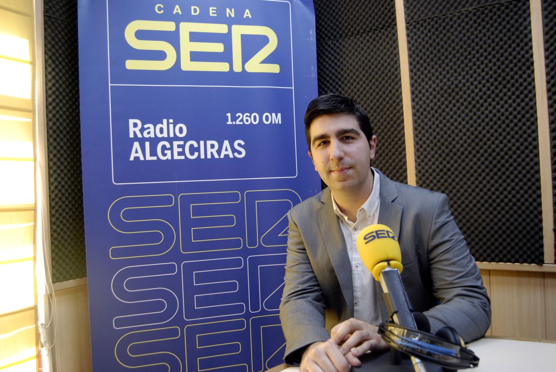 Álvaro López Franco, vicedirector del IECG nos habla de la revista Almoraima que se presenta en la Mancomunidad de Municipios del Campo de Gibraltar. Álvaro López Franco, vicedirector del IECG nos habla de la revista Almoraima que se presenta en la Mancomunidad de Municipios del Campo de Gibraltar.
