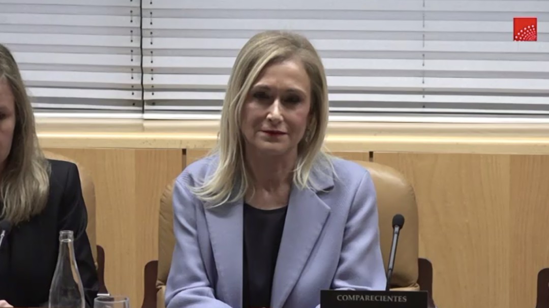 Cifuentes se acoge a su derecho a no declarar en la comisión de su máster