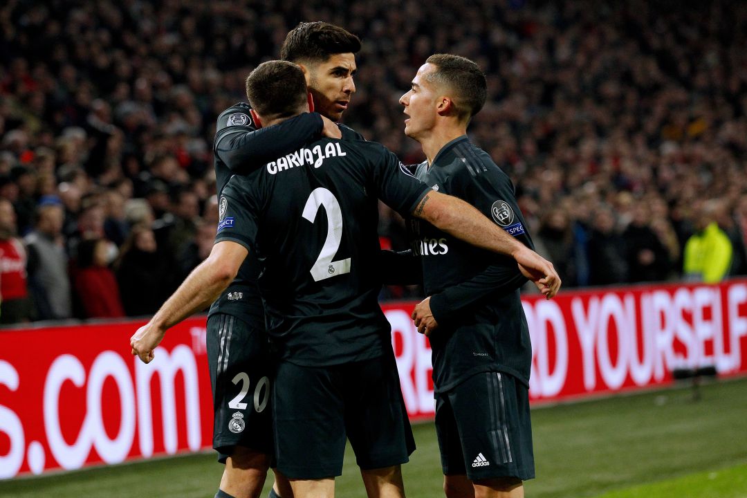 Dani Carvajal y Lucas Vázquez se abrazan con Marco Asensio. Dani Carvajal y Lucas Vázquez se abrazan con Marco Asensio.