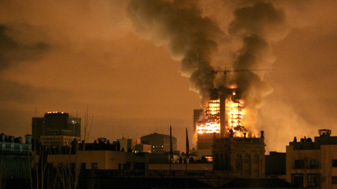 Arde el Windsor