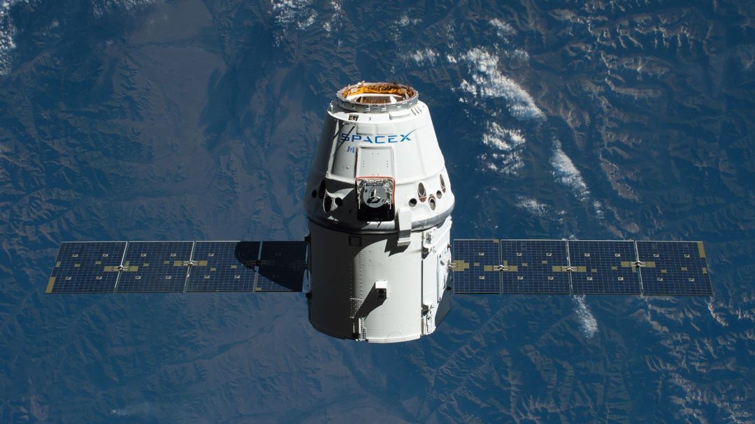 Dragon Crew, primera cápsula de Elon Musk que llevará a turistas al espacio. Dragon Crew, primera cápsula de Elon Musk que llevará a turistas al espacio.