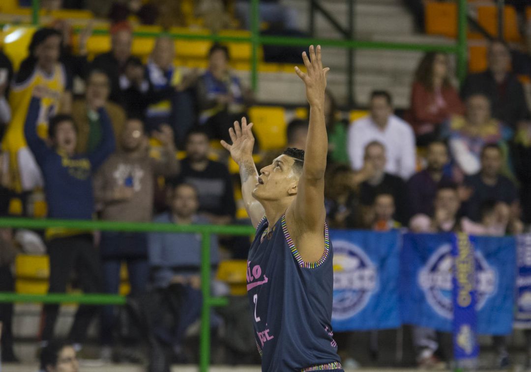 Cinco victorias consecutivas como visitante que significan la segunda mejor marca liguera ourensana desde la existencia de la LEB Oro.El equipo ourensano, lleva dos meses y medio sin perder fuera del Pazo. Cinco victorias consecutivas como visitante que significan la segunda mejor marca liguera ourensana desde la existencia de la LEB Oro.El equipo ourensano, lleva dos meses y medio sin perder fuera del Pazo.