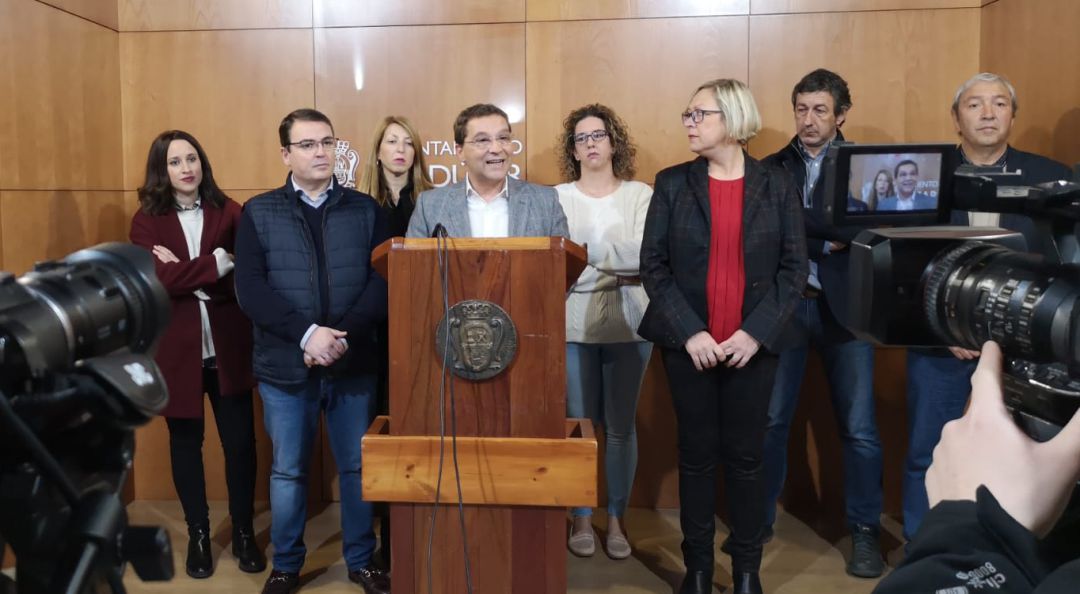 Huertas reasigna las áreas municipales que ocupaban los ediles dimitidos Huertas reasigna las áreas municipales que ocupaban los ediles dimitidos