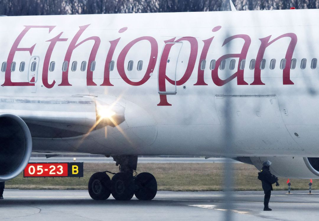 Ethiopian Airlines suspende el uso del Boeing 737 MAX 8 tras el accidente Ethiopian Airlines suspende el uso del Boeing 737 MAX 8 tras el accidente