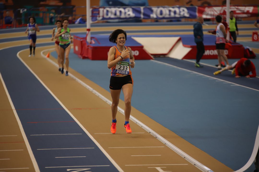 Gran actuación del Club Burgas Ourense, en los campeonatos de España máster, celebrados en la pista cubierta de Expourense. Gran actuación del Club Burgas Ourense, en los campeonatos de España máster, celebrados en la pista cubierta de Expourense.