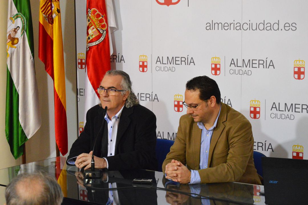 Manuel Vida (izquierda), nuevo Gerente de Torrecárdenas. Manuel Vida (izquierda), nuevo Gerente de Torrecárdenas.