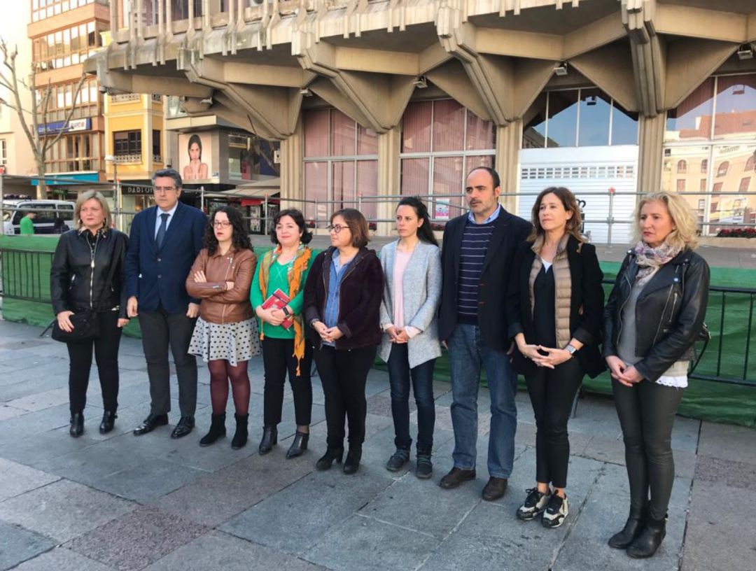 Minuto de silencio en Ciudad Real en memoria de las víctimas del terrorismo Minuto de silencio en Ciudad Real en memoria de las víctimas del terrorismo
