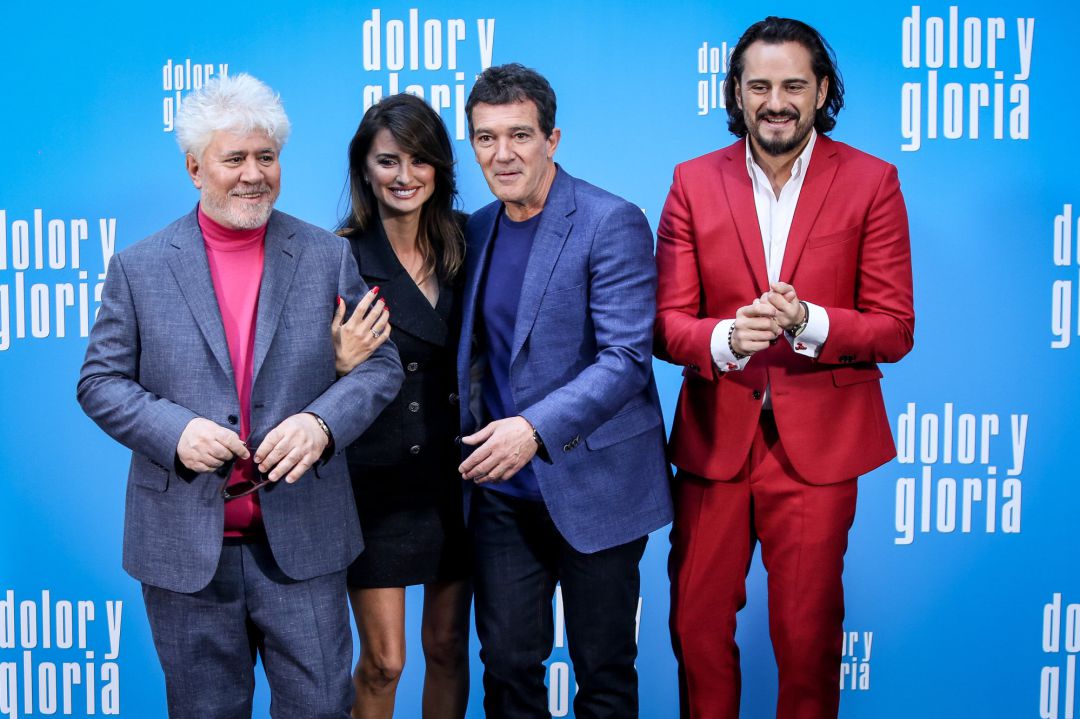 Pedro Almodovar, Penelope Cruz, Antonio Banderas and Asier Etxeandia attend the 'Dolor y Gloria' (Pain And Glory) photocall at Villamagna Hotel on March 12, 2019 in Madrid, Spain Pedro Almodovar, Penelope Cruz, Antonio Banderas and Asier Etxeandia attend the 'Dolor y Gloria' (Pain And Glory) photocall at Villamagna Hotel on March 12, 2019 in Madrid, Spain