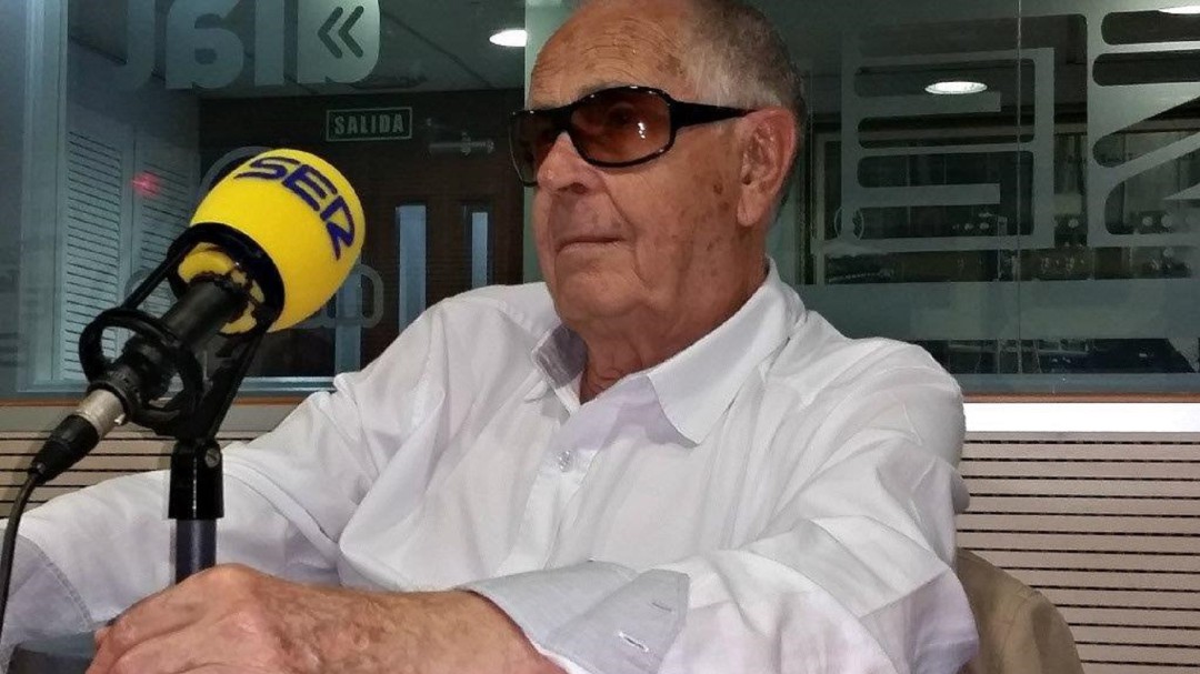 Los políticos no escuchan y la sociedad tiene que aprender a votar