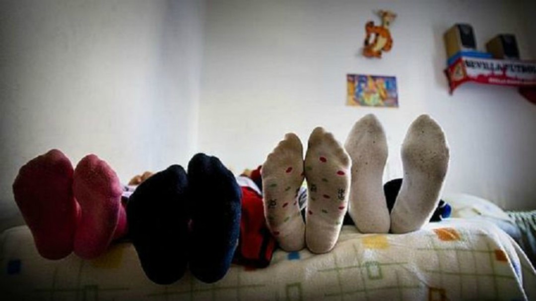 Las familias en situación de pobreza recibirán hasta 588 euros por hijo a cargo a partir del 1 de abril