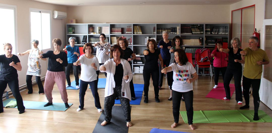 Participantes en un taller de Chi Kung de Beas de Segura. Participantes en un taller de Chi Kung de Beas de Segura.