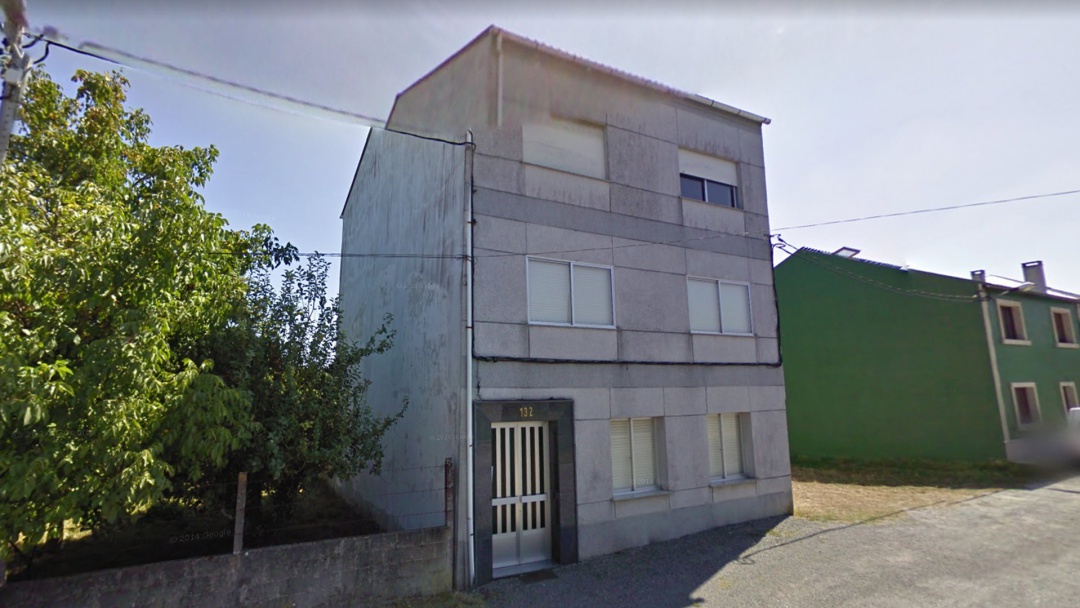 Hasta tres casas ocupadas en el barrio de As Gándaras por familias gitanas Hasta tres casas ocupadas en el barrio de As Gándaras por familias gitanas