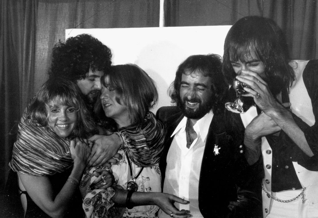 Los miembros de Fleetwood Mac tras un concierto en Los Ángeles en 1977 Los miembros de Fleetwood Mac tras un concierto en Los Ángeles en 1977