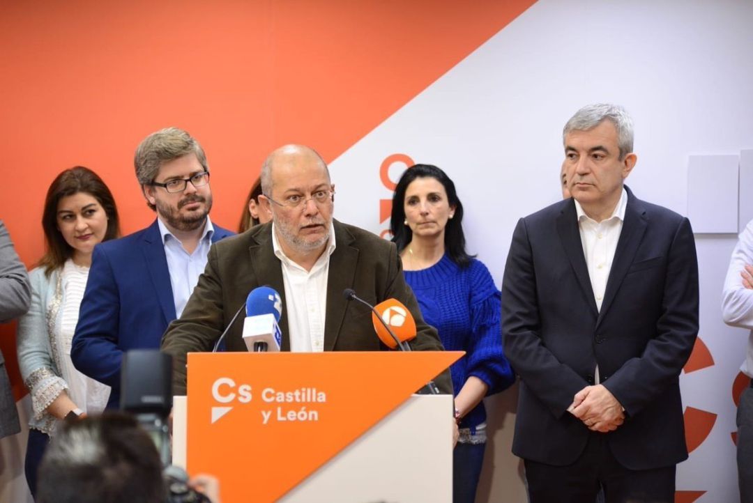 El candidato de Ciudadanos a la Presidencia de la Junta de Castilla y León, Francisco Igea, con Fran Hervías y Luis Garicano El candidato de Ciudadanos a la Presidencia de la Junta de Castilla y León, Francisco Igea, con Fran Hervías y Luis Garicano