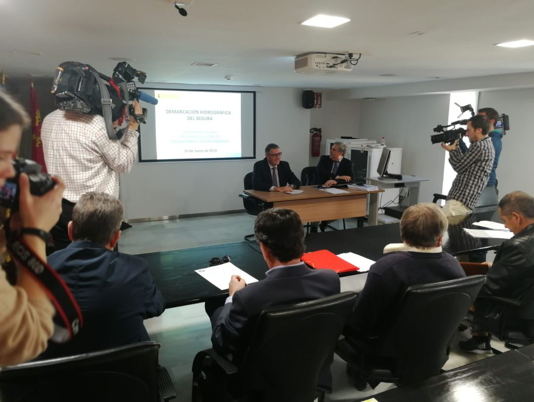 La desalación pesa "casi tanto o más" que los recursos superficiales y el agua del trasvase en la cuenca del Segura La desalación pesa "casi tanto o más" que los recursos superficiales y el agua del trasvase en la cuenca del Segura
