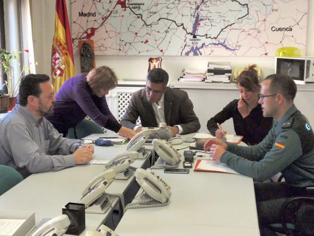 Reunión de control del simulacro Reunión de control del simulacro