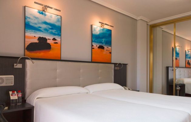 Chateau La Roca Hotel. Chateau La Roca Hotel.