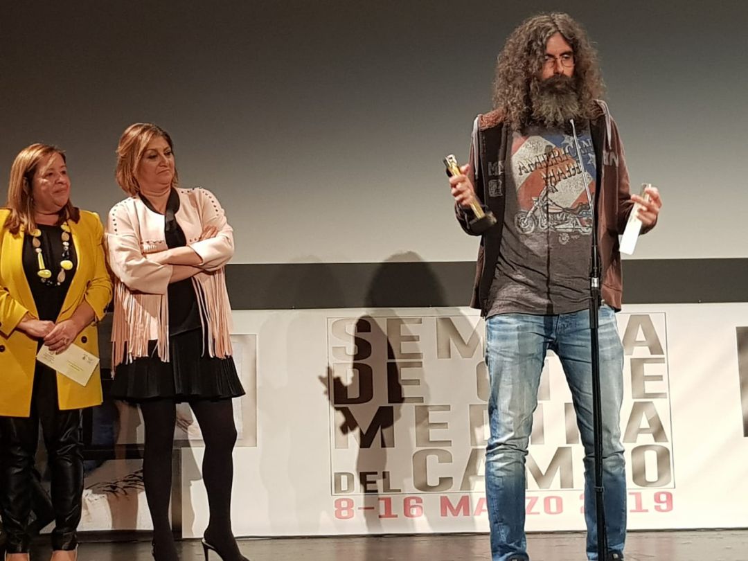 Fernando Bonelli, en el momento de recibir el Roel de Oro. Fernando Bonelli, en el momento de recibir el Roel de Oro.