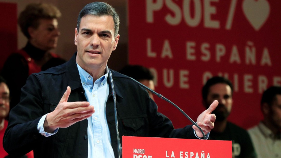 Sánchez prescinde de José Blanco y rescata a César Luena para las europeas