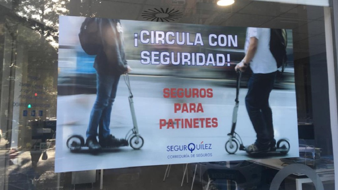Las aseguradoras ponen el ojo en el furor por los patinetes eléctricos