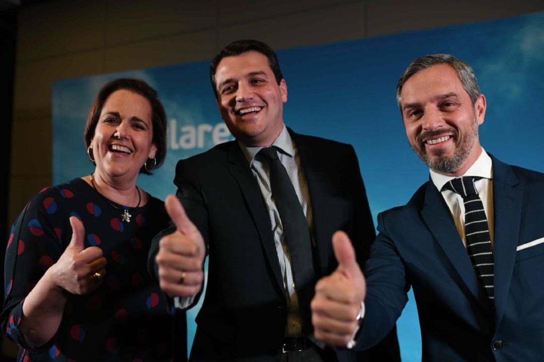 La empresaria, Blanca Torrent, el candidato del PP, José María Bellido y el consejero de Hacienda, Juan Bravo La empresaria, Blanca Torrent, el candidato del PP, José María Bellido y el consejero de Hacienda, Juan Bravo