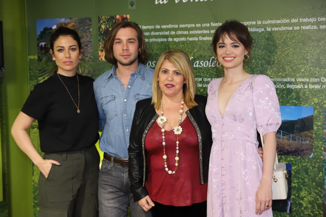 Blanca Suárez, Carlos Cuevas, Mamen Sánchez y Guiomar Cuevas en el Festival de Cine de Málaga Blanca Suárez, Carlos Cuevas, Mamen Sánchez y Guiomar Cuevas en el Festival de Cine de Málaga