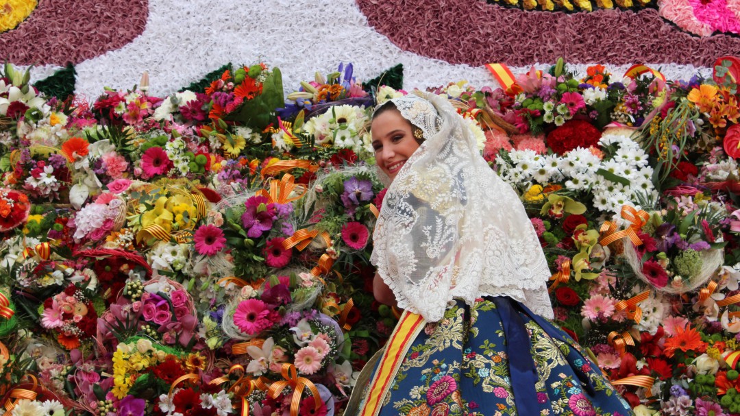 La provincia cierra la celebración de las Fallas con la cremà de sus monumentos