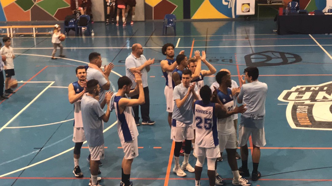 El Baloncesto XCD ya es segundo y se ha clasificado para el play-off (82-99)