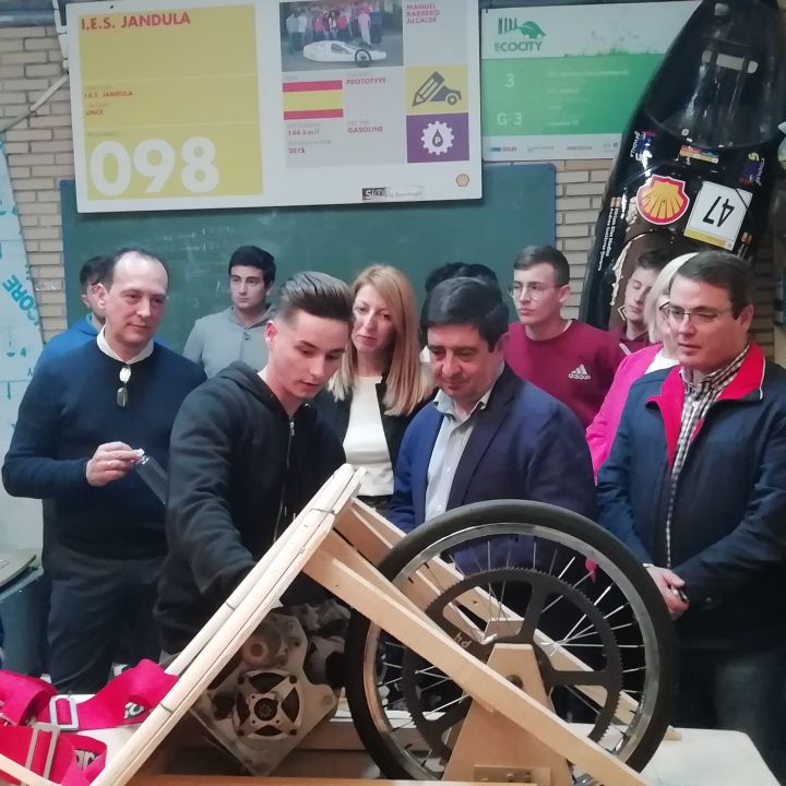 El IES Jándula competirá en la Shell eco Maratón con el nuevo vehículo ecológico Lince 4.0 en su décimo aniversario