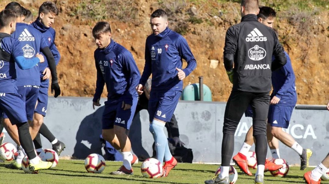Iago Apas empieza a hacer trabajo con el grupo Iago Apas empieza a hacer trabajo con el grupo