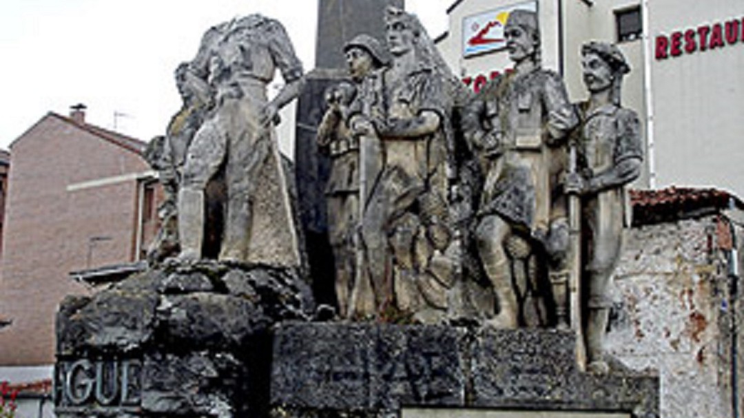 Aparece la cabeza de la estatua del general Yagüe once años después de su robo en San Leonardo