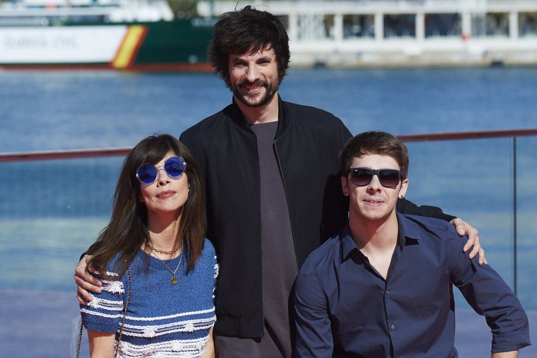 Maribel Verdú y Germán Alcarazu, junto al director Mikel Rueda, presentan 'El doble más quince' en el Festival de Málaga Maribel Verdú y Germán Alcarazu, junto al director Mikel Rueda, presentan 'El doble más quince' en el Festival de Málaga