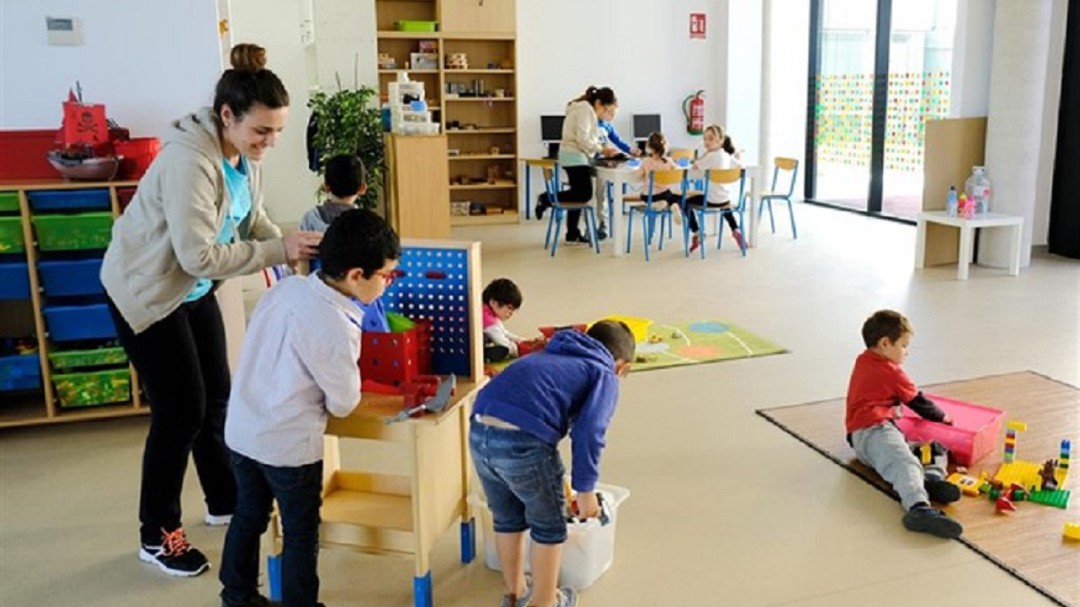 Acinte denuncia la falta de control sobre las comidas repartidas en las ludotecas
